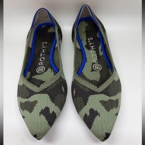 Rothy's the point Olive and Black Camouflage knit Flats size 7 women’s